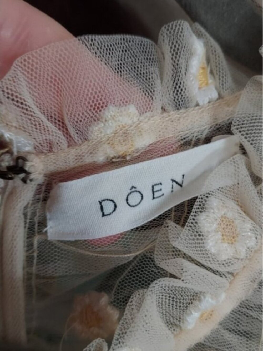 RARE DOEN Lennox Daisy Dress - Picture 4 of 8